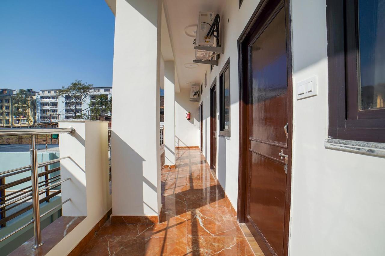 OYO 67163 Anantham Residency Narendra Nagar Exterior foto